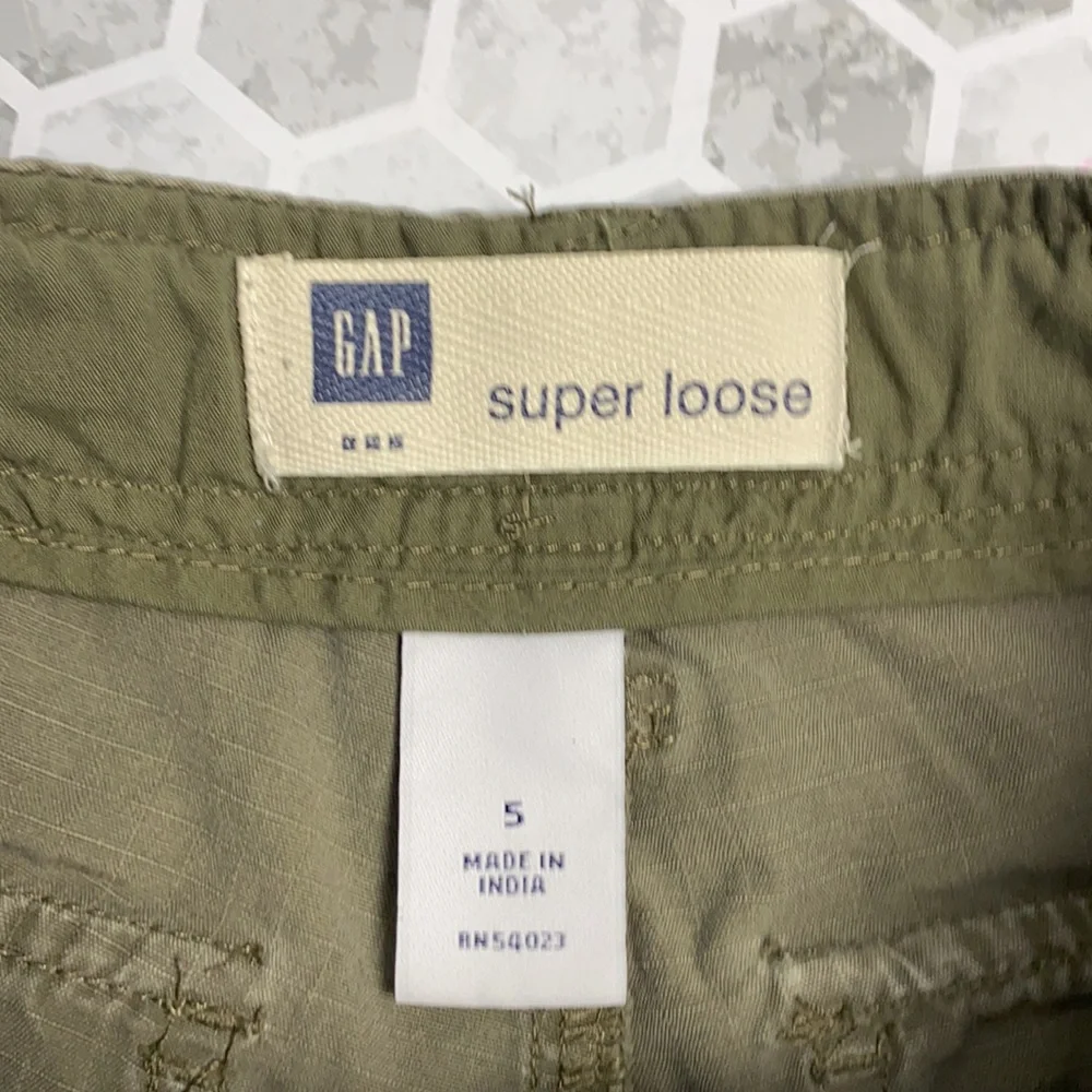 Gap Sz 5 Green Olive Long Bermuda Shorts